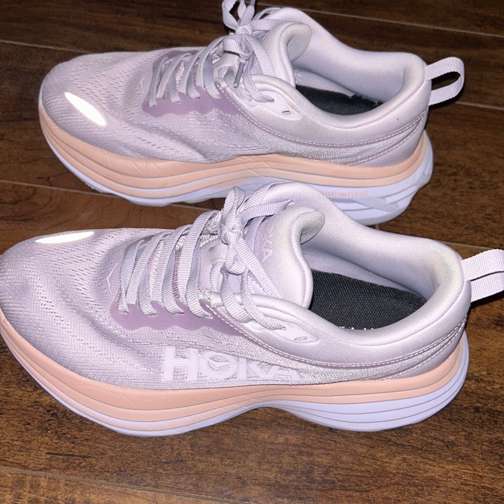 Hoka Bondi 7.5 women Lilac Purple Gray